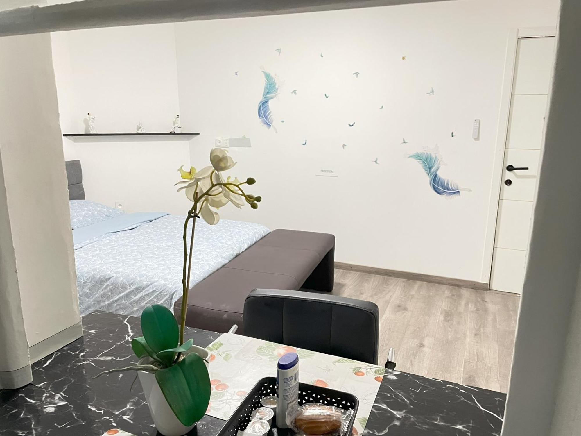 Cozy&Calm Room With Ensuite Heers Екстер'єр фото
